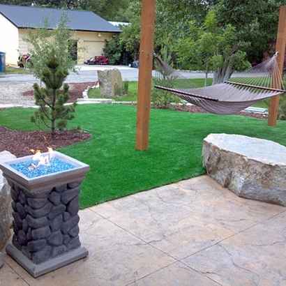 Faux Grass Del Rio, California City Landscape, Small Front Yard Landscaping